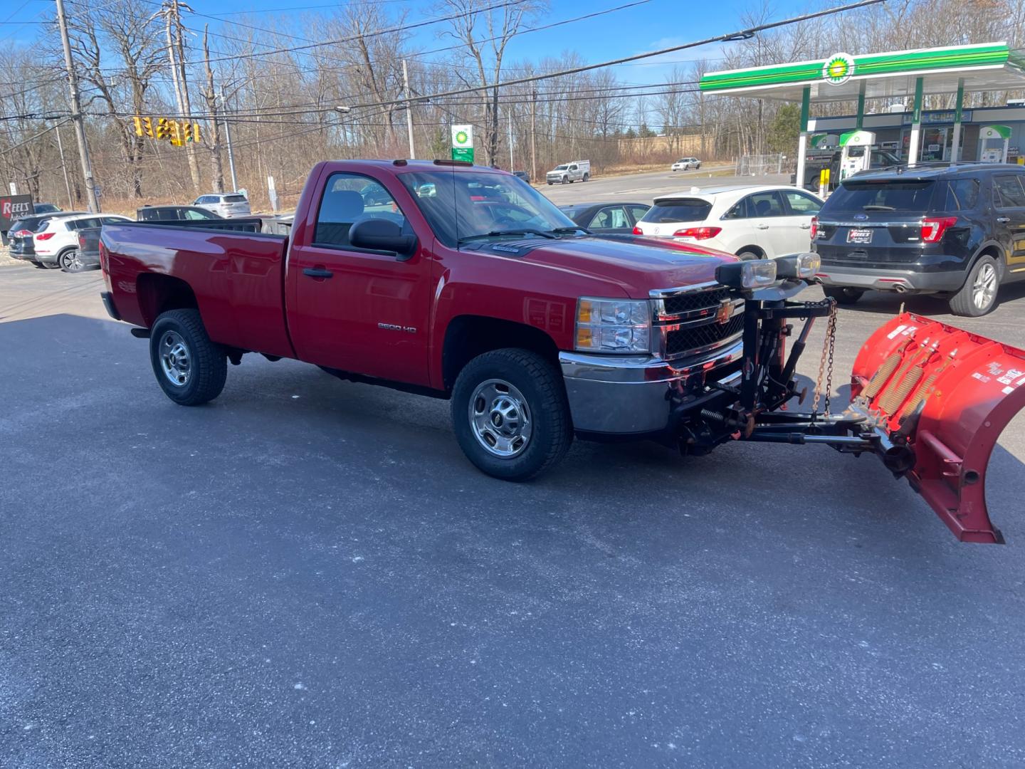 2011 Red /Black Chevrolet Silverado 2500HD Work Truck Long Box 4WD (1GC0KVCG8BF) with an 6.0L V8 OHV 16V FFV engine, 6-Speed Automatic transmission, located at 547 E. Main St., Orwell, OH, 44076, (440) 437-5893, 41.535435, -80.847855 - Photo#4